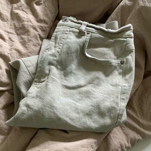 Off-white cropped jeans